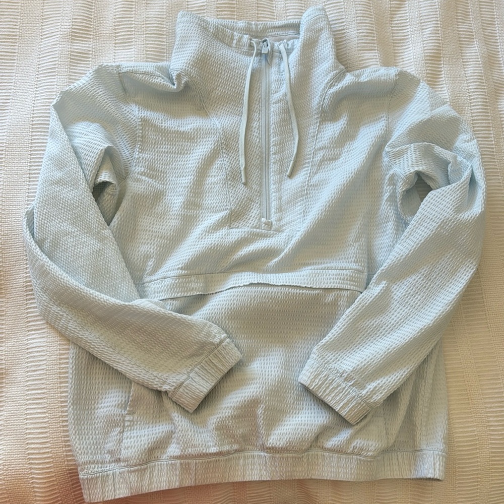 Light blue lululemon women’s runners jacket